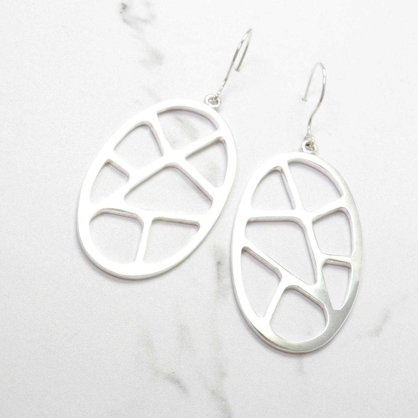 Cut Out Oval Dangle Earrings