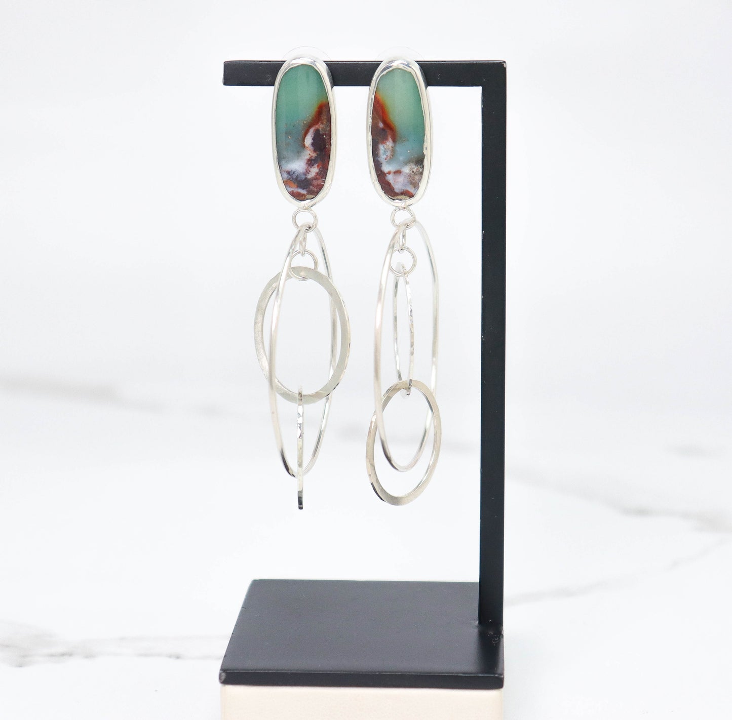 Valeria Antoinette Jewelry, Dancing Dangles, Interlocking Rings, Circle Rings, Hammered Texture, Casual Elegance